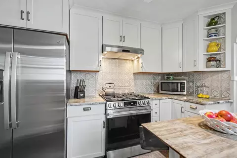 Kitchen - 103 Locust Ave, Hampton, VA 23661 photo 3 of 5