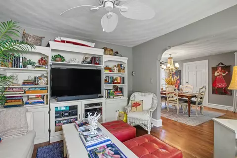 Living - 103 Locust Ave, Hampton, VA 23661 photo 4 of 5