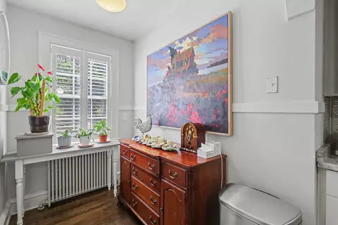 Entry Way - 103 Locust Ave, Hampton, VA 23661 photo 1 of 2