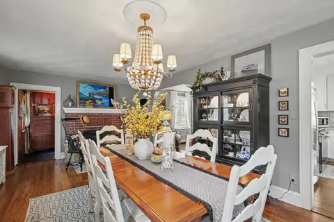 Dining - 103 Locust Ave, Hampton, VA 23661 photo 1 of 4