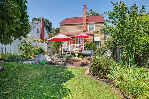 Exterior - 103 Locust Ave, Hampton, VA 23661 photo 10 of 11