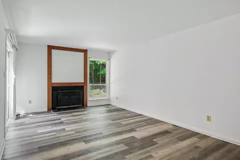 11 Spring W, Williamsburg, VA 23188