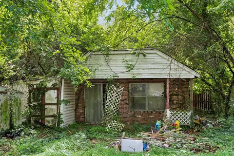 Exterior - 461 Dare Ave, Hampton, VA 23661 photo 11 of 13
