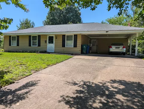 493 Pamela Dr, Newport News, VA 23601