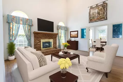 Living - 1711 Tyndall Point Rd, Gloucester Point, VA 23062 photo 3 of 4