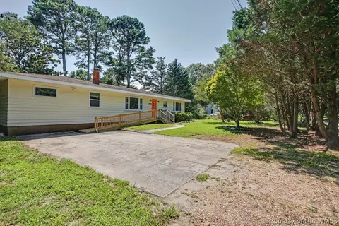 Exterior - 7042 E View Rd, Hayes, VA 23072 photo 6 of 6