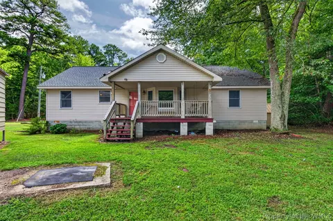 1143 Potato Neck Rd, Port Haywood, VA 23138