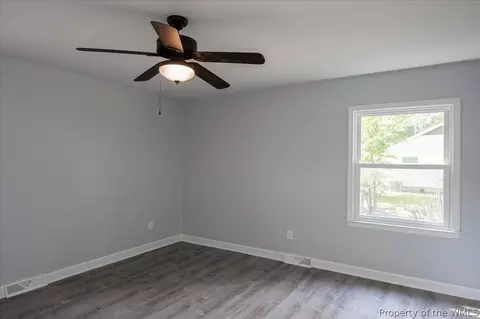 Bedroom - 7395 Nelson Dr, Gloucester, VA 23061 photo 4 of 6