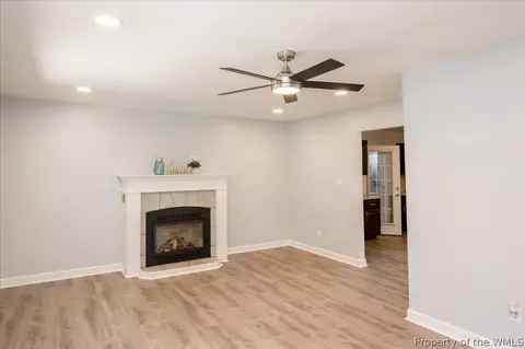 Living - 7395 Nelson Dr, Gloucester, VA 23061 photo 3 of 3