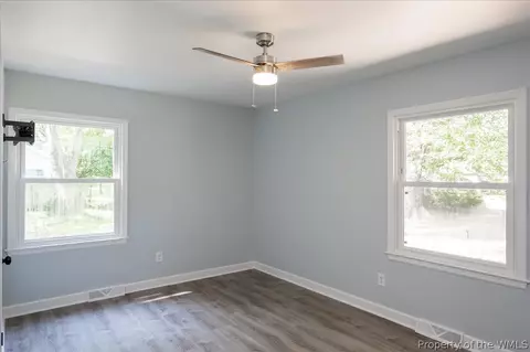 Bedroom - 7395 Nelson Dr, Gloucester, VA 23061 photo 2 of 6
