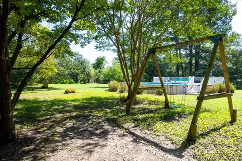 Exterior - 7395 Nelson Dr, Gloucester, VA 23061 photo 7 of 16