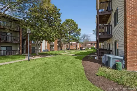 Exterior - 107 Davenport Ct #2, Hampton, VA 23666 photo 5 of 6