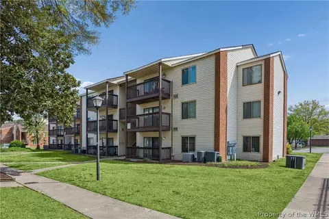 Exterior - 107 Davenport Ct #2, Hampton, VA 23666 photo 1 of 6