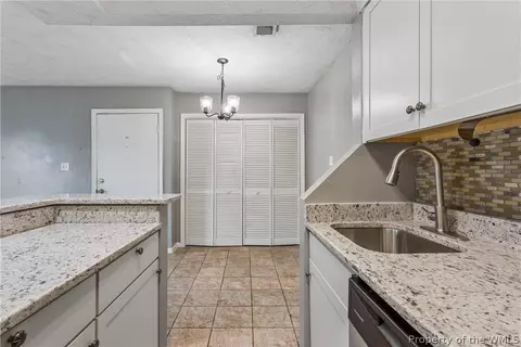 Kitchen - 107 Davenport Ct #2, Hampton, VA 23666 photo 5 of 6