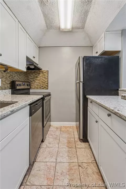 Kitchen - 107 Davenport Ct #2, Hampton, VA 23666 photo 3 of 6