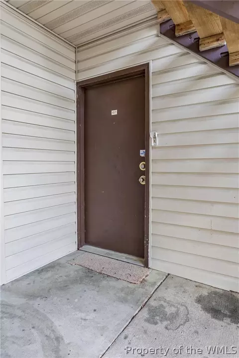 Exterior - 107 Davenport Ct #2, Hampton, VA 23666 photo 3 of 6