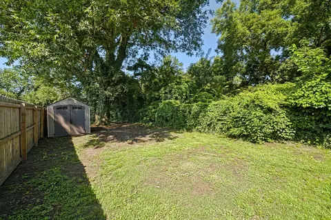 Exterior - 513 Chesterfield Rd, Hampton, VA 23661 photo 3 of 4