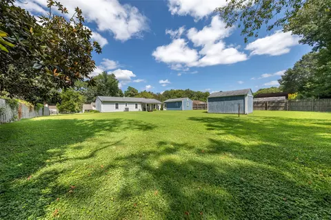 Exterior - 6740 Cedar Lake Dr, Gloucester, VA 23061 photo 6 of 7
