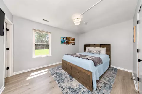Bedroom - 6740 Cedar Lake Dr, Gloucester, VA 23061 photo 2 of 7