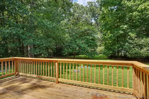 Exterior - 12366 Cedar Trl, Gloucester, VA 23061 photo 4 of 6