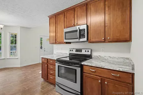 Kitchen - 12366 Cedar Trl, Gloucester, VA 23061 photo 4 of 4