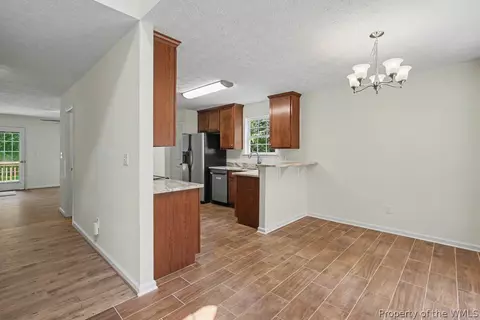 Entry Way - 12366 Cedar Trl, Gloucester, VA 23061 photo 2 of 3