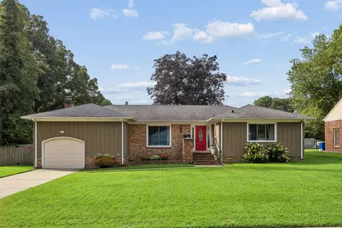 208 Tabbs Ln, Newport News, VA 23602