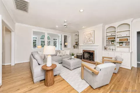 Living - 105 Stratton, Williamsburg, VA 23188 photo 1 of 3