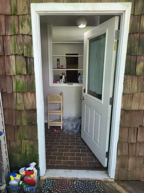 Entry Way - 119 Shenandoah Rd, Hampton, VA 23661 photo 1 of 8