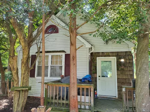 Exterior - 119 Shenandoah Rd, Hampton, VA 23661 photo 2 of 11