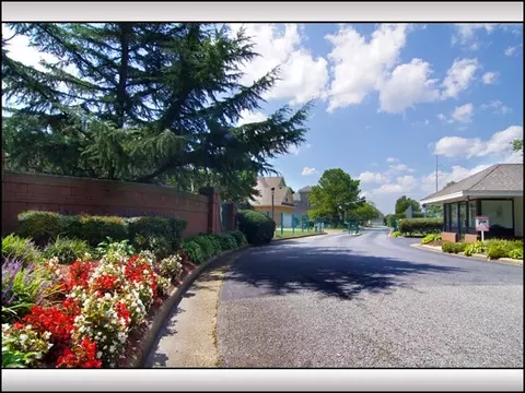 View/Area - 30 Brough Ln #103, Hampton, VA 23669 photo 6 of 12