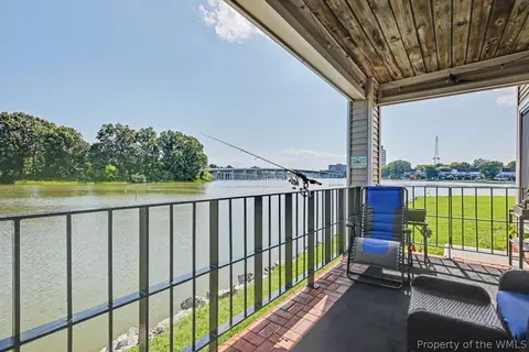 Exterior - 30 Brough Ln #103, Hampton, VA 23669 photo 5 of 6