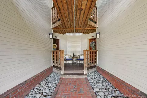 Exterior - 30 Brough Ln #103, Hampton, VA 23669 photo 1 of 6