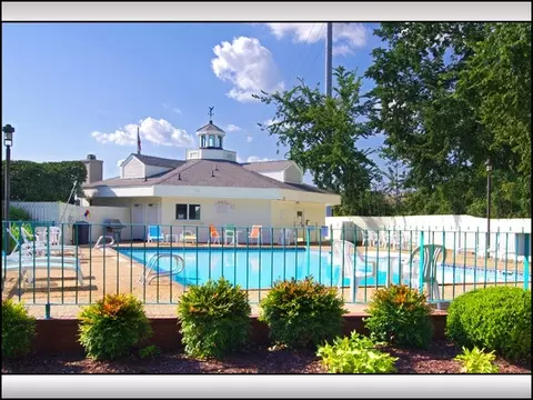 Exterior - 30 Brough Ln #103, Hampton, VA 23669 photo 6 of 6