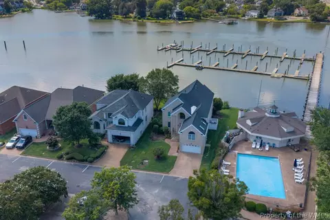 View/Area - 30 Brough Ln #103, Hampton, VA 23669 photo 7 of 12