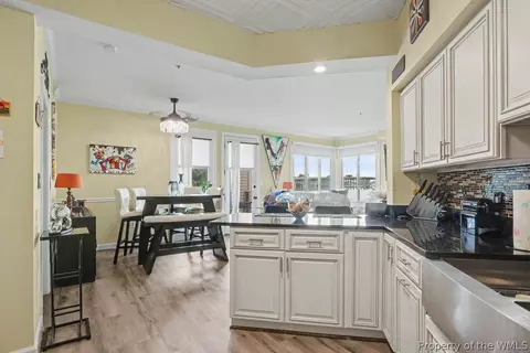 Kitchen - 30 Brough Ln #103, Hampton, VA 23669 photo 4 of 5