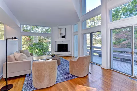 Living - 222 W Queens Dr, Williamsburg, VA 23185 photo 1 of 3