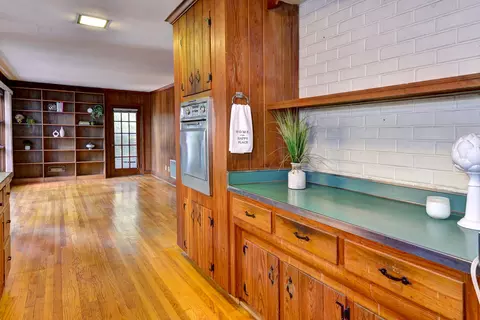 Kitchen - 222 W Queens Dr, Williamsburg, VA 23185 photo 1 of 2