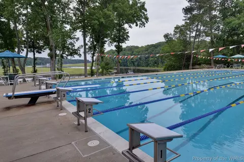 Exterior - 222 W Queens Dr, Williamsburg, VA 23185 photo 6 of 6