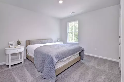 Bedroom - 8685 Thomas Jefferson Way, Gloucester, VA 23061 photo 4 of 6