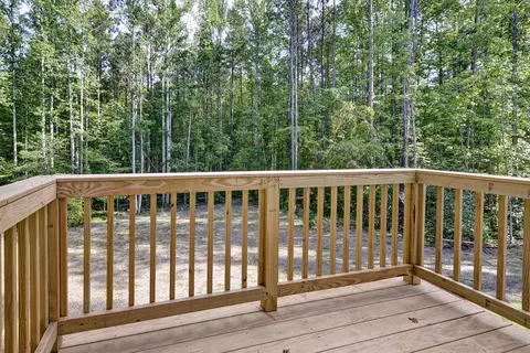 Exterior - 8685 Thomas Jefferson Way, Gloucester, VA 23061 photo 5 of 12
