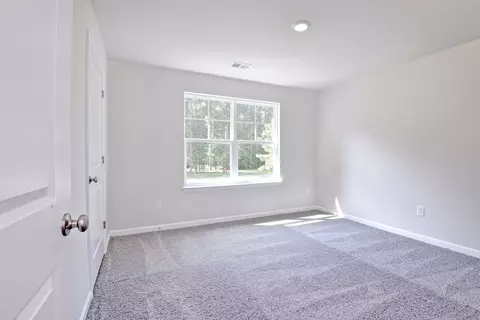 Bedroom - 8685 Thomas Jefferson Way, Gloucester, VA 23061 photo 5 of 6