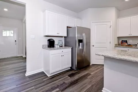Entry Way - 8685 Thomas Jefferson Way, Gloucester, VA 23061 photo 2 of 3