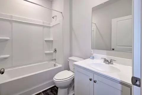 Bath - 8685 Thomas Jefferson Way, Gloucester, VA 23061 photo 1 of 3