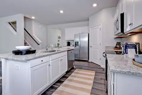 Kitchen - 8685 Thomas Jefferson Way, Gloucester, VA 23061 photo 4 of 5