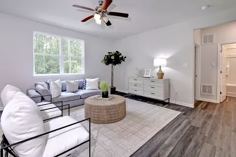 Living - 8685 Thomas Jefferson Way, Gloucester, VA 23061 photo 1 of 3