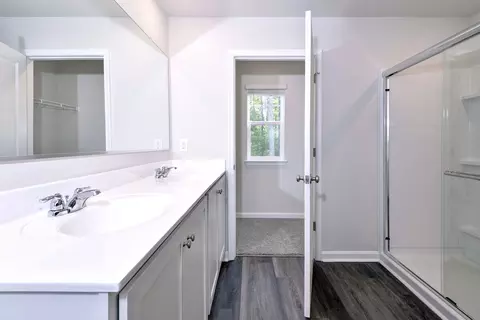 Bath - 7785 Patriots Way E, Gloucester, VA 23061 photo 2 of 4