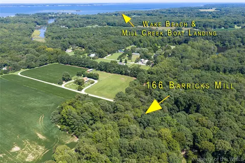 166 Barricks Mill Rd, Topping, VA 23169