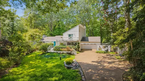 34 Madison Ln S, Newport News, VA 23606