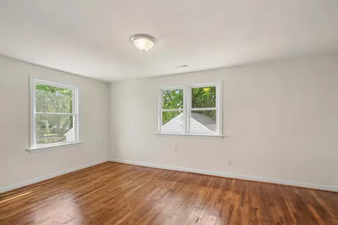 Bedroom - 213 Brooke Dr, Hampton, VA 23669 photo 1 of 6